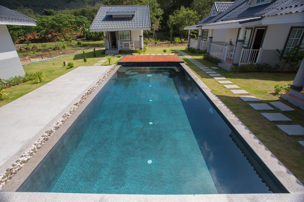 Suksompong Resort Khao Lak Zewnętrze zdjęcie